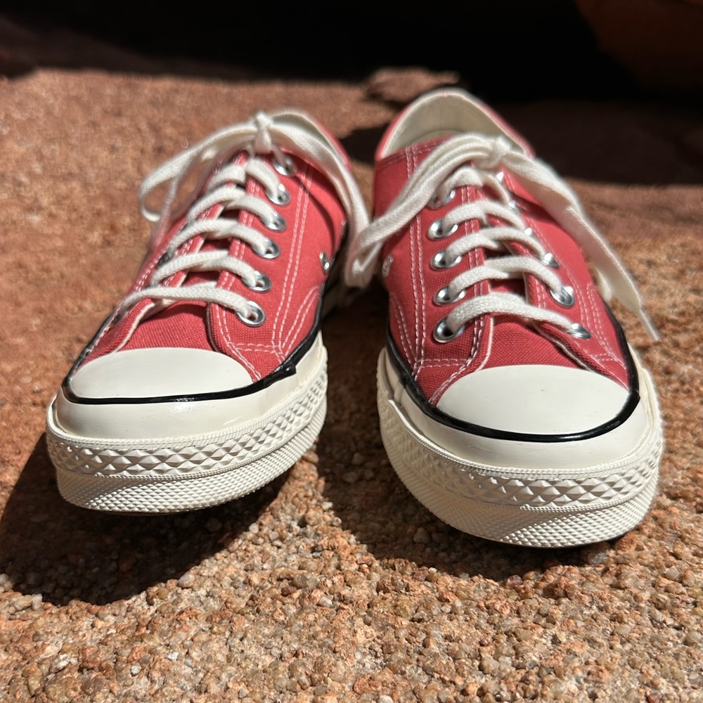 Converse Chuck Taylor All Star Canvas Sneakers Watermelon Red Size W6.5 M4.5